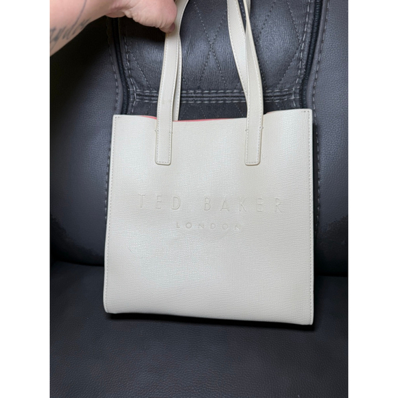 Ted Baker Handbags - Ted Baker London Small Icon Tote Cream Pink Interior